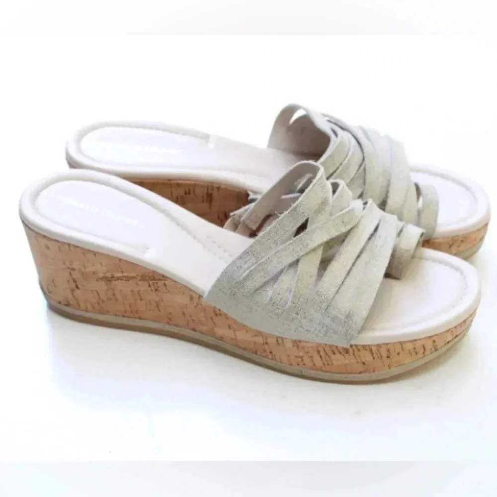 Donald J Pliner Sheena wedges